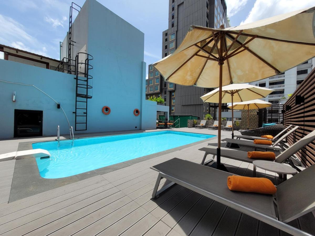 Citrus Suites Sukhumvit 6 By Compass Hospitality Bangkok Exterior photo