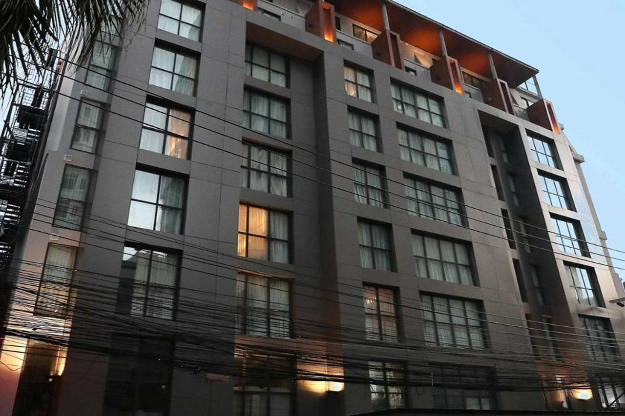 Citrus Suites Sukhumvit 6 By Compass Hospitality Bangkok Exterior photo